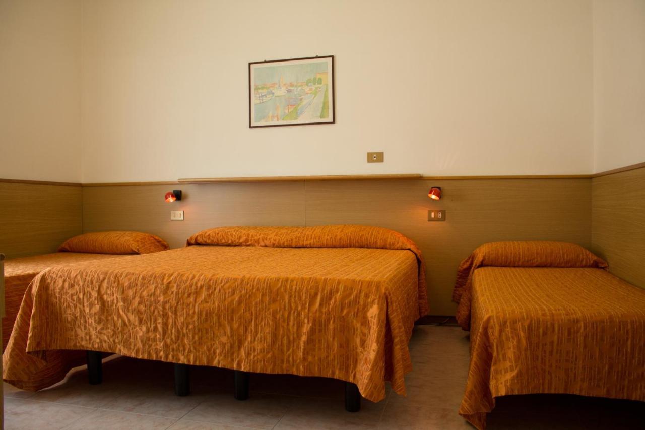 Hotel Kennedy Caorle Esterno foto