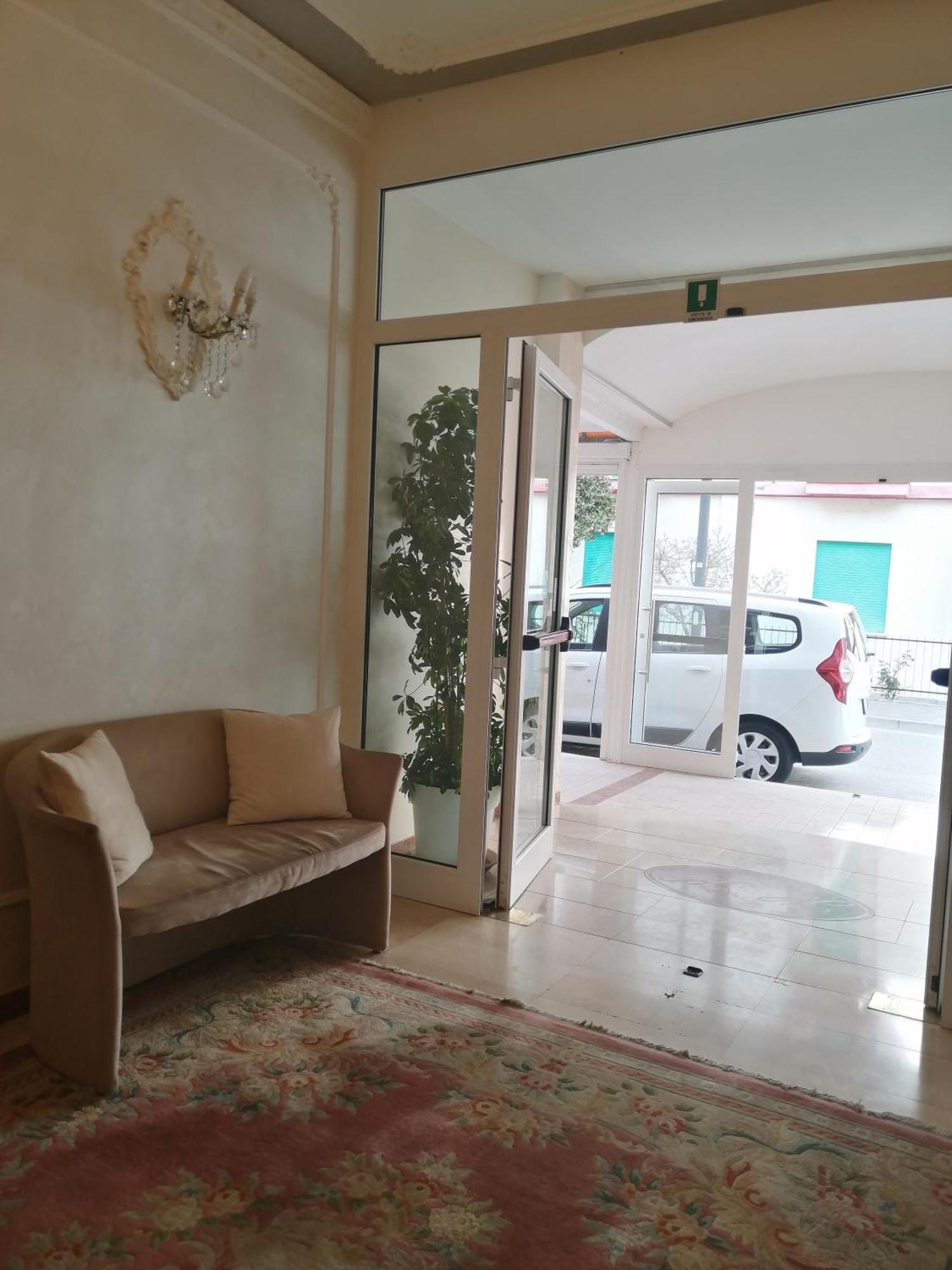 Hotel Kennedy Caorle Esterno foto